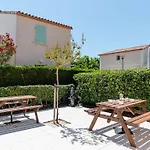 Pavillon 5 Pieces Avec Piscine, Terrasse Et Wifi - 8 Pers, Narbonne-plage - Fr-1-409-28 Narbonne