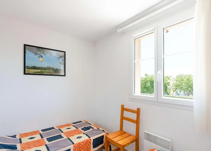 فيلة Pavillon 5 Pieces Avec Piscine, Terrasse Et Wifi - 8 Pers, Narbonne-plage - Fr-1-409-28 *