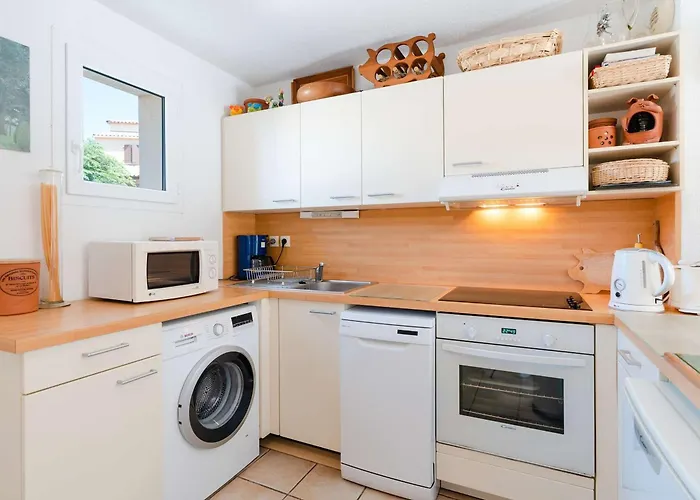 Pavillon 5 Pieces Avec Piscine, Terrasse Et Wifi - 8 Pers, Narbonne-plage - Fr-1-409-28 * ناربون