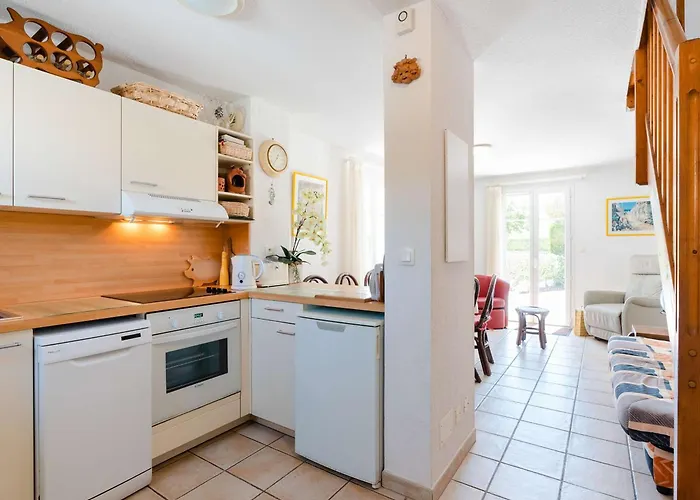 Pavillon 5 Pieces Avec Piscine, Terrasse Et Wifi - 8 Pers, Narbonne-plage - Fr-1-409-28 ناربون