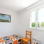 Βίλα Pavillon 5 Pieces Avec Piscine, Terrasse Et Wifi - 8 Pers, Narbonne-plage - Fr-1-409-28 *