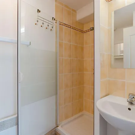 ヴィラ Pavillon 5 Pieces Avec Piscine, Terrasse Et Wifi - 8 Pers, Narbonne-plage - Fr-1-409-28 *