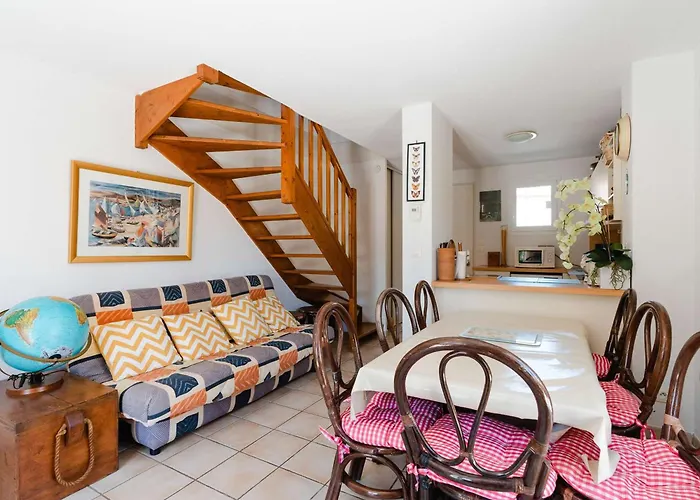 Villa Pavillon 5 Pieces Avec Piscine, Terrasse Et Wifi - 8 Pers, Narbonne-plage - Fr-1-409-28
