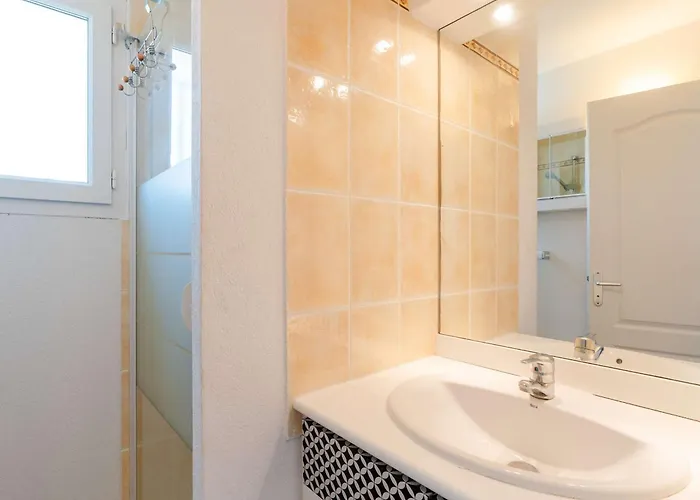 Pavillon 5 Pieces Avec Piscine, Terrasse Et Wifi - 8 Pers, Narbonne-plage - Fr-1-409-28 Narbonne