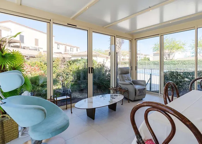 Villa Pavillon 5 Pieces Avec Piscine, Terrasse Et Wifi - 8 Pers, Narbonne-plage - Fr-1-409-28 Narbonne